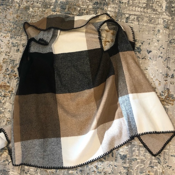 Mud Pie Quilted Blanket Vest - Picture 4 of 5